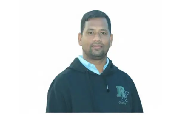সাদাপাথর লুটপাটকারী রোকন মিয়াকে পুলিশকে  লাথি মারার অভিযোগে গ্রেফতার