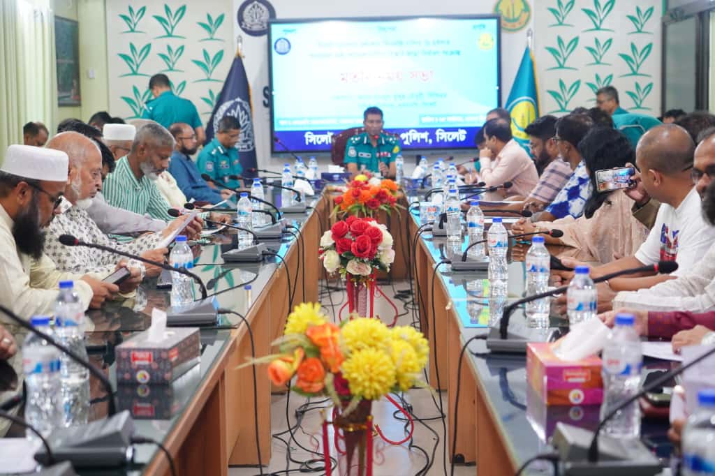 লন্ডনে শান্তি সমাবেশে বক্তরা: ‘টাওয়ার হ্যামলেটসে কোনো বিভাজনের সুযোগ নেই