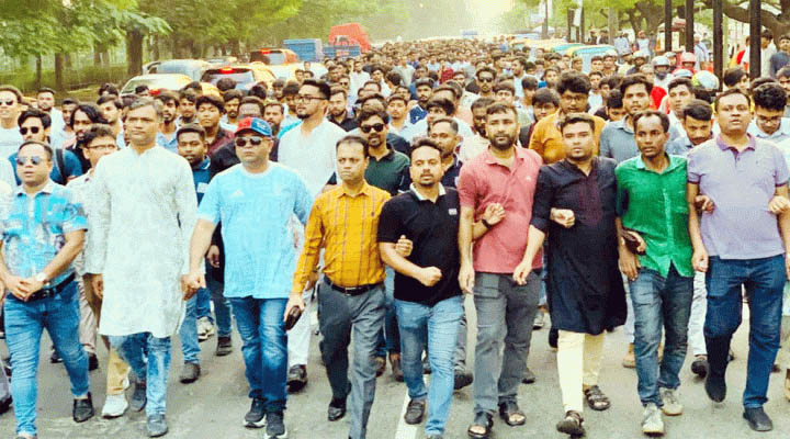 গণভোটের আগে তত্ত্বাবধায়ক সরকার গঠনের কোনো সুযোগ নেই: নাহিদ