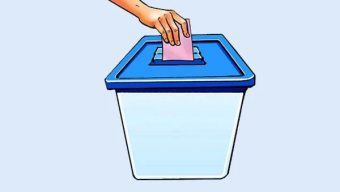 নির্বাচনি উত্তাপে দেশ