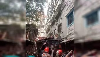 ভূমিকম্প : রাজধানীতে রেলিং ভেঙে ৩ জন নি হ ত