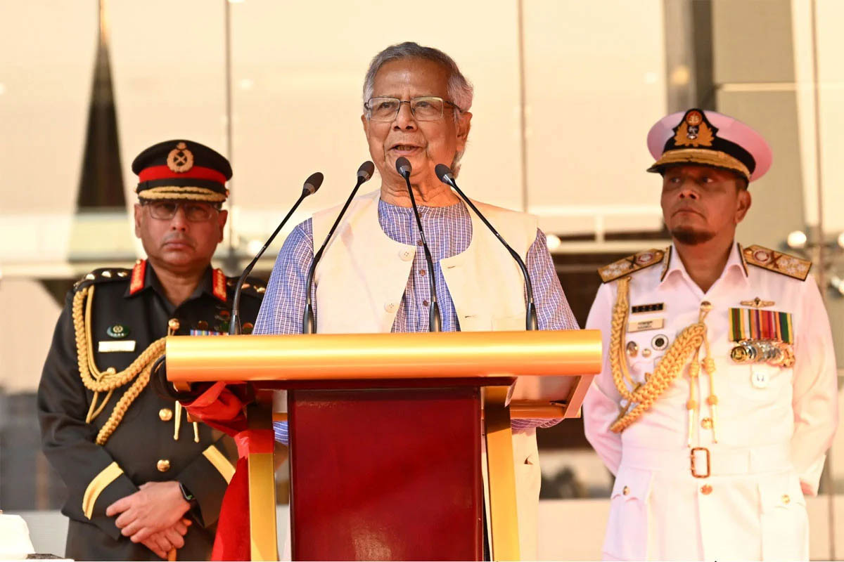 ‘শান্তিপূর্ণ নির্বাচন আয়োজনে সশস্ত্র বাহিনীকে সর্বোচ্চ দক্ষতা-পেশাদারিত্ব দেখাতে হবে-প্রধান উপদেষ্টা অধ্যাপক মুহাম্মদ ইউনূস