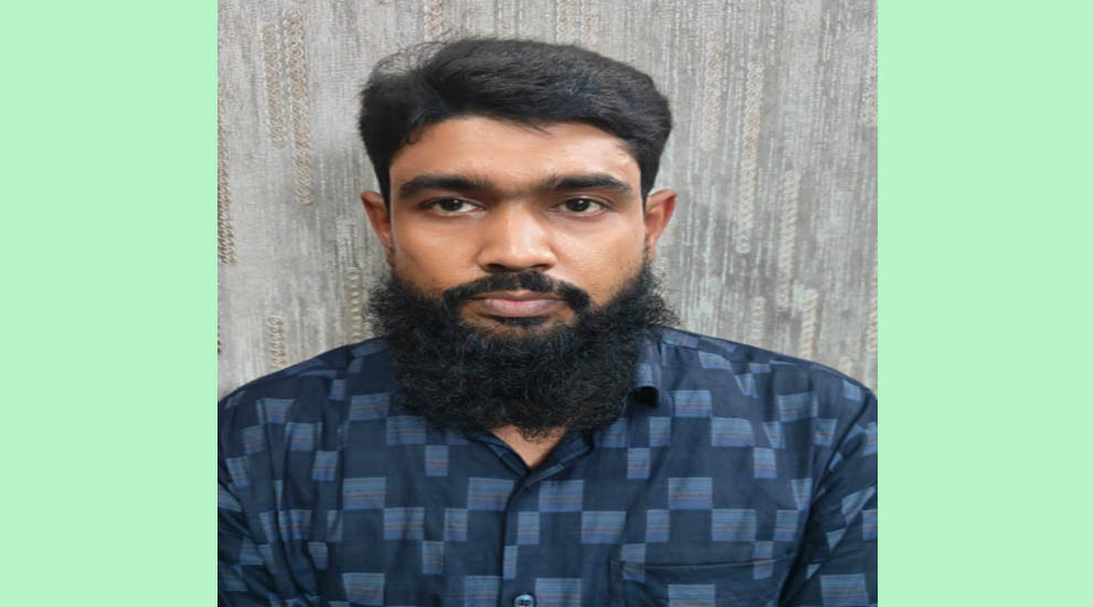 সিলেটে পুলিশের ক*ব্জা*য় বিকাশ প্র*তা*র*ক