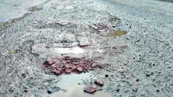 সিলেট মহানগর, সওজ-সিসিক দ্ব ন্দ্বে বে হা ল সড়ক