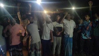 ‘মানি না মানবো না, হাকিম ছাড়া মানি না’