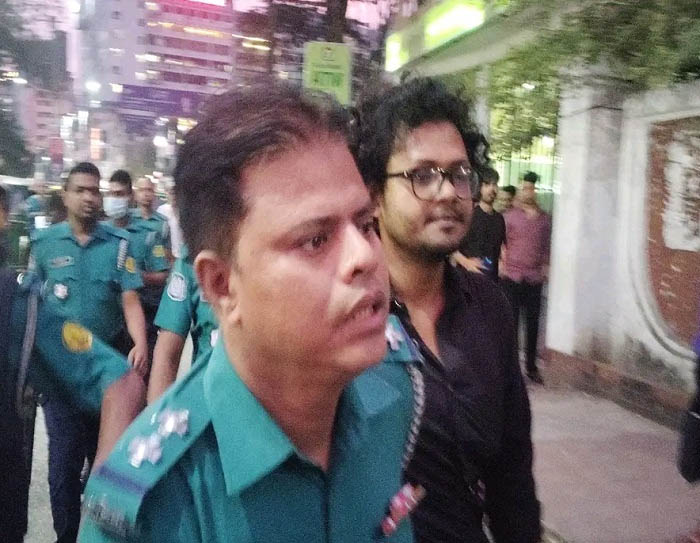 সিলেটে ছাত্র ইউনিয়নের সভাপতিসহ গ্রে প্তা র ৩