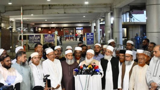 বিমানবন্দরের সাংবাদিকদের যা বললেন ডা. শফিকুর রহমান