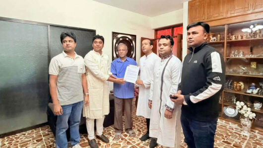 হাদি হত্যায় জড়িতদের বিচার নিশ্চিতে স্বরাষ্ট্র উপদেষ্টাকে ছাত্রদলের স্মারকলিপি