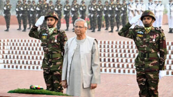 বিজয় দিবসে বীর শহীদদের প্রতি শ্রদ্ধা প্রধান উপদেষ্টার