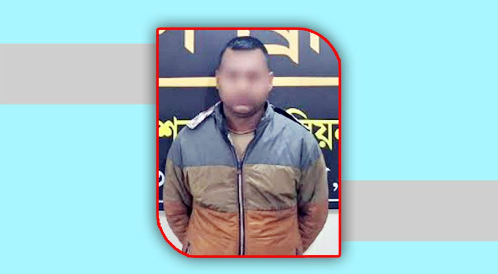 খাটের নিচে যা রাখতেন মুর্শেদ, অতঃপর…