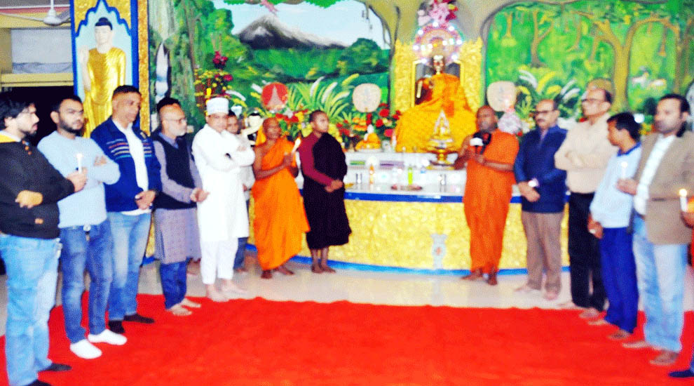 খালেদা জিয়ার রোগ মুক্তি ও সুস্থতা কামনায় সিলেট বৌদ্ধ বিহারে প্রার্থনা