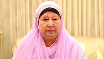 লন্ডনে নেয়া হচ্ছে না খালেদা জিয়াকে : এয়ার অ্যাম্বুলেন্সের অনুমতি বাতিল