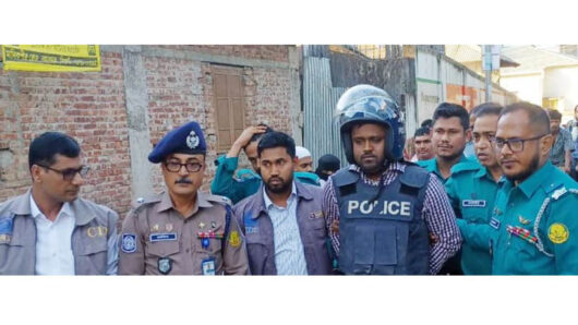 সিলেটে সিআইডি কর্মকর্তাকে ছু রি কা ঘা ত,নি ষি দ্ধ ঘো ষি ত ছাত্রলীগ নেতা গ্রে ফ তা র