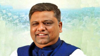 সিসিকের সাবেক মেয়র আনোয়ারুজ্জামানের বি-রু-দ্ধে দুদকের মা-ম-লা
