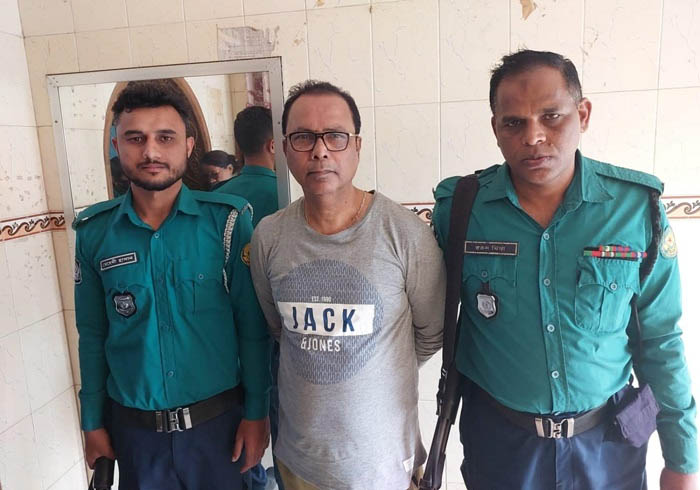 সিলেট থেকে ছাতকের সাবেক মেয়র কালাম চৌধুরী গ্রে প্তা র