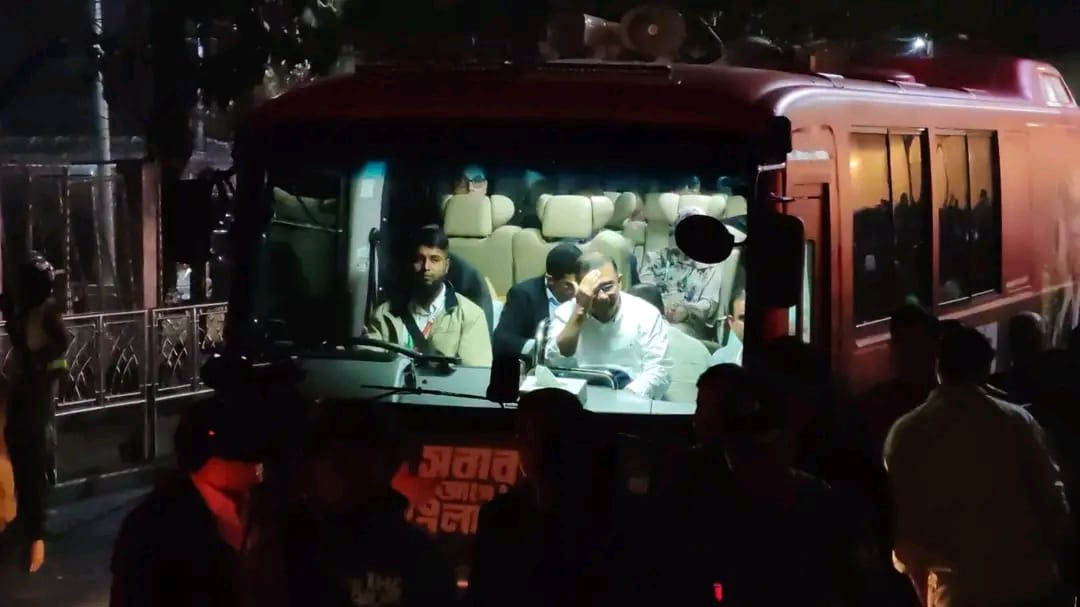 মাজার জিয়ারত করলেন তারেক রহমান