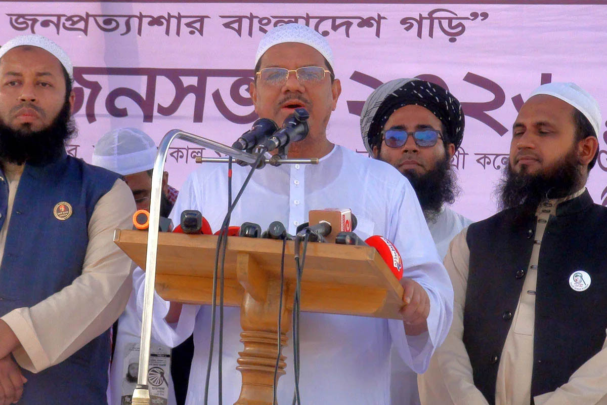 দুর্নীতি থেকে বাঁচার জন্য নির্বাচনে একটাই ‘বাক্স’: মুফতী রেজাউল করীম