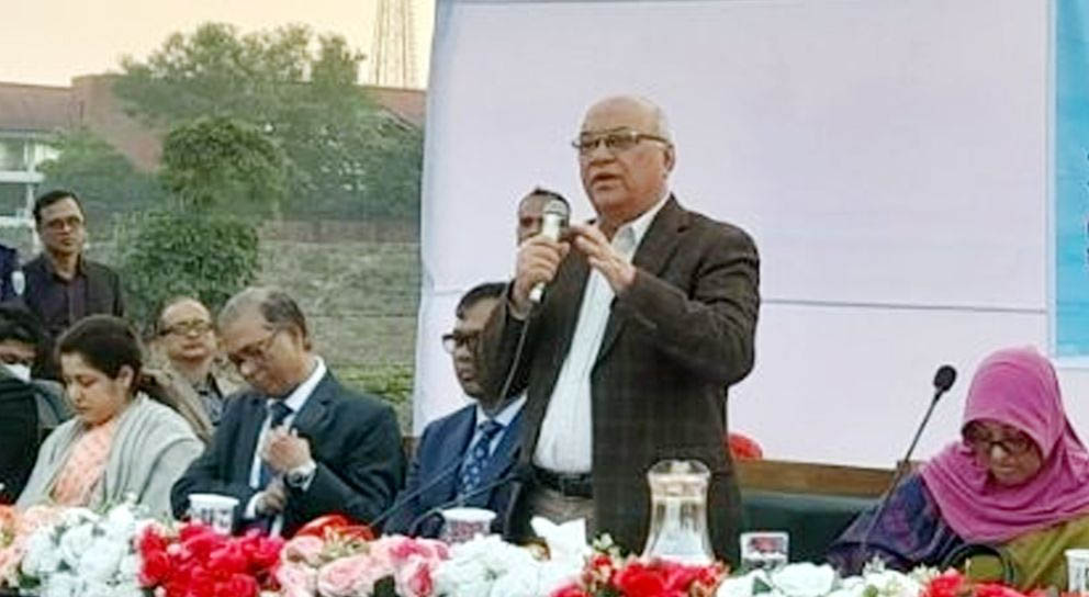 রাষ্ট্র ও সরকারের মালিকানা জনগণের হাতে তুলে দেয়ার জন্য গণভোট: উপদেষ্টা ফারুক