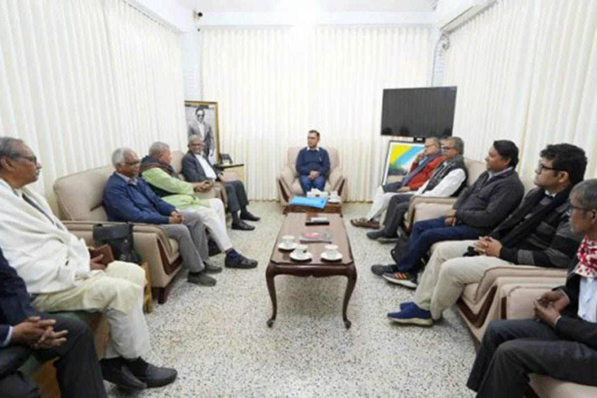 তারেক রহমানের সঙ্গে বাম জোটের শীর্ষ নেতাদের সাক্ষাৎ