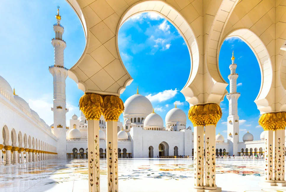 সৃষ্টিকুলের সবকিছু আল্লাহর নিয়ন্ত্রণে