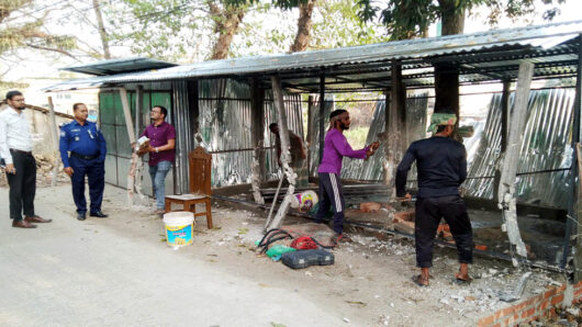 বিশ্বনাথে এসিল্যান্ডের নেতৃত্বে দুটি অ বৈ ধ স্থা প না উ চ্ছে দ