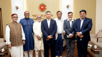 স্বরাষ্ট্রমন্ত্রীর সঙ্গে নবনিযুক্ত ছয় সিটি প্রশাসকের সৌজন্য সাক্ষাৎ