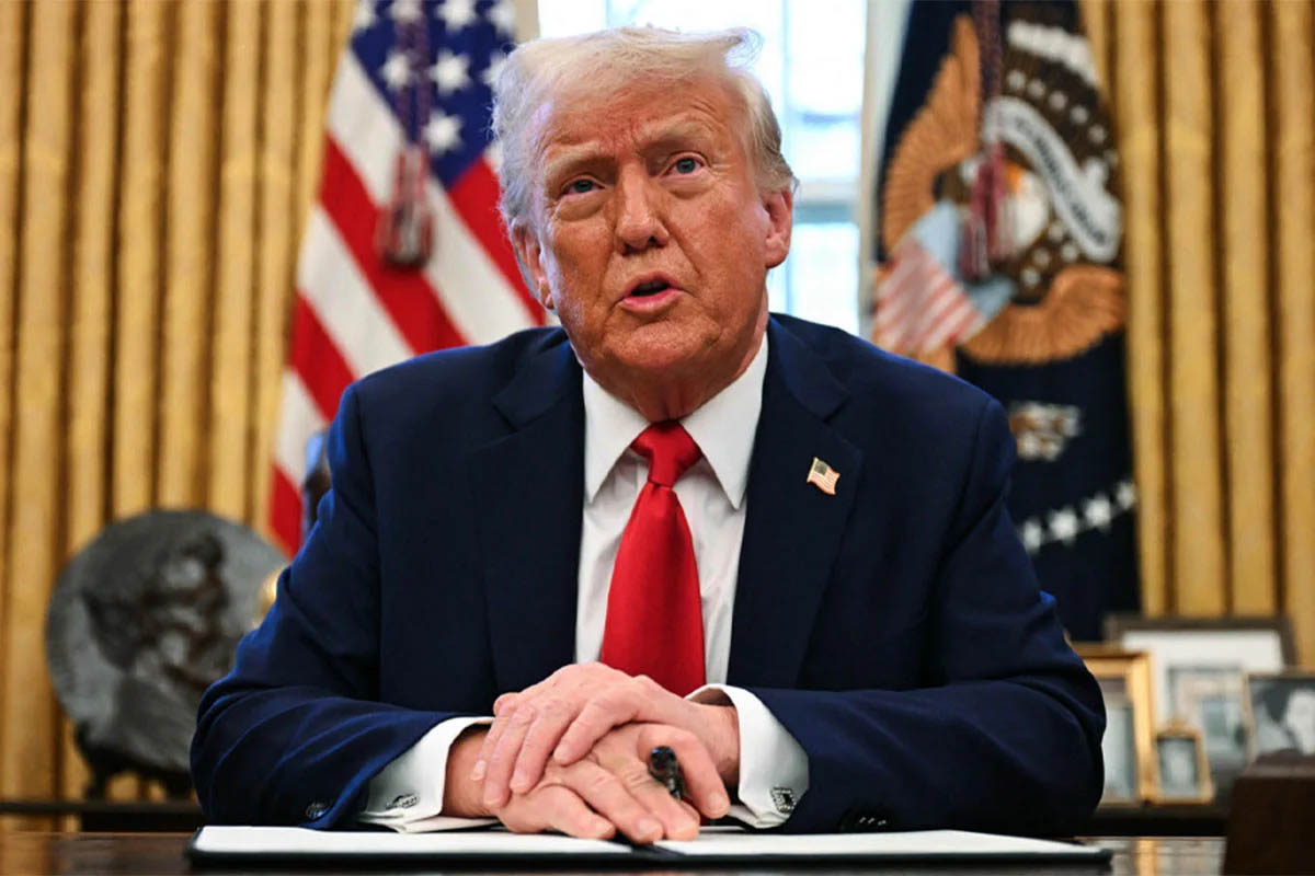 ট্রাম্পের নতুন বৈশ্বিক শুল্ক কার্যকর হলো ১০ শতাংশ হারে