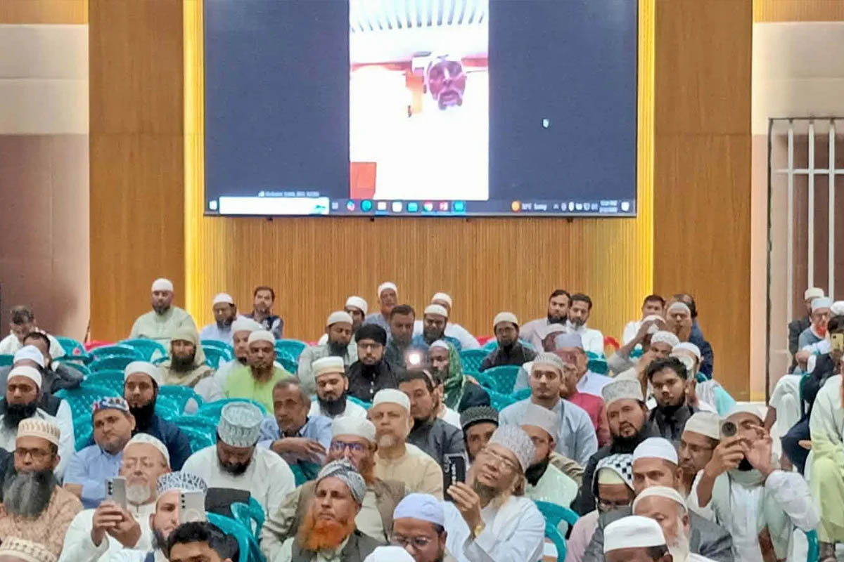 মা-বাবার মতো হজযাত্রীদের খেদমত করতে হবে : ধর্মমন্ত্রী