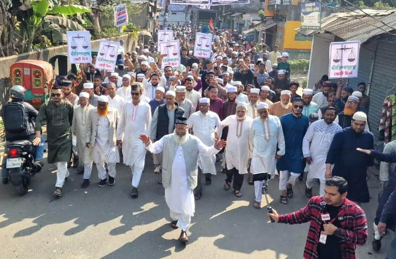 লম্বা লম্বা প্রতিশ্রুতি নয়, কাঁধে কাঁধ মিলিয়ে চলতে এসেছি- মাওলানা হাবিবুর রহমান