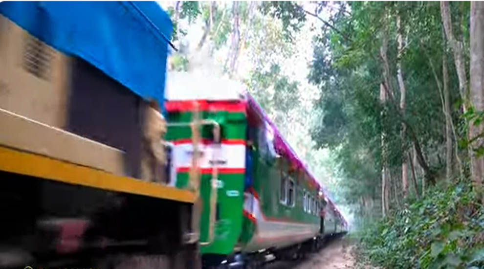 ৫ ঘণ্টা পর সিলেটের সাথে রেল যোগাযোগ স্বাভাবিক