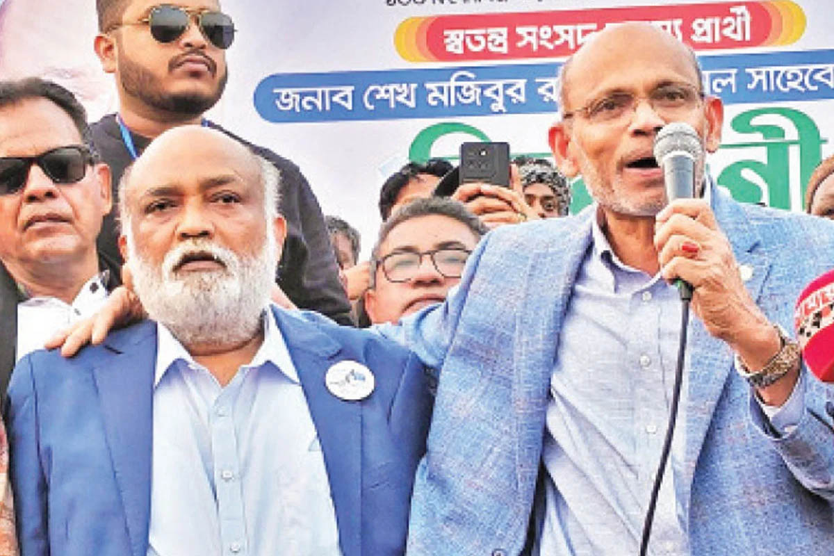 কিশোরগঞ্জ-৫ : আমেরিকা থেকে ভাইয়ের জন্য ভোট চাইতে এলেন সিনেটর শেখ রহমান