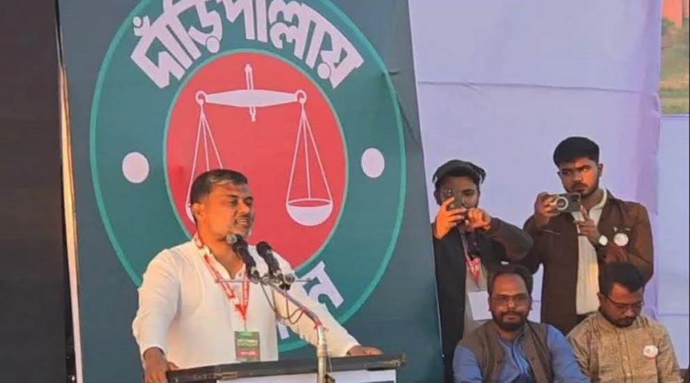 নতুন প্রজন্ম নতুনত্ব দেখতে চায়: শিশির মনির