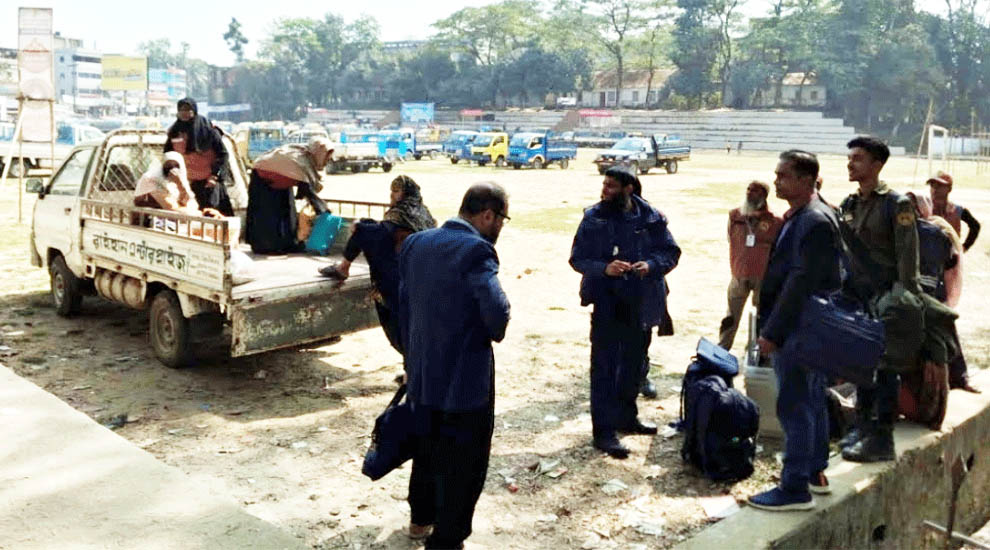বিয়ানীবাজারে ব্যালটসহ নির্বাচনী সরঞ্জাম কেন্দ্রে পৌঁছালো, কাল ভোটগ্রহণ