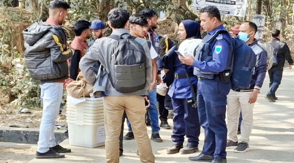 সিলেট-৬ আসনে নিরাপত্তার চাদরে ভোটের প্রস্তুতি, ১৪৯ কেন্দ্র ঝুঁ*কি*পূর্ণ