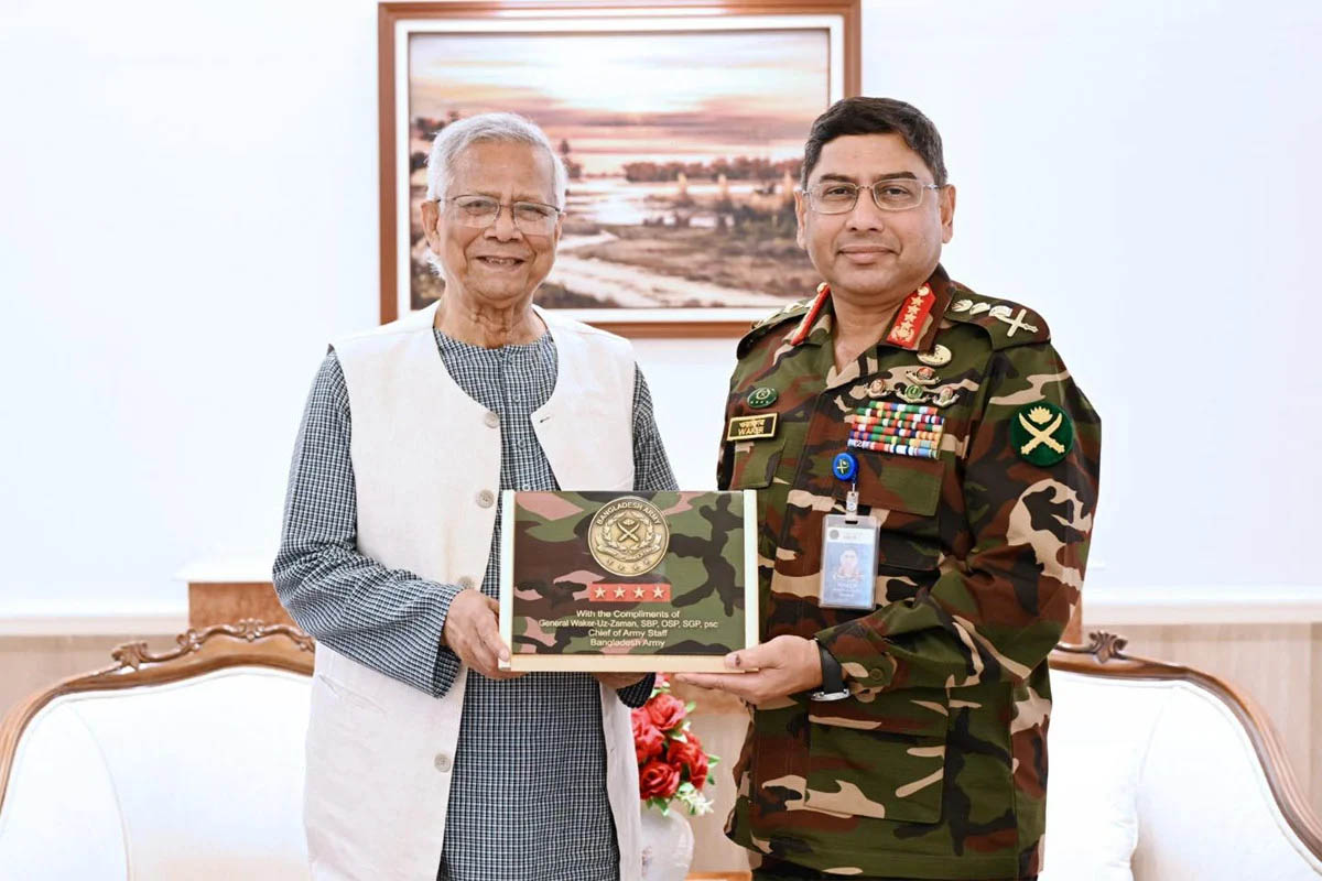 প্রধান উপদেষ্টার সঙ্গে সেনাপ্রধানের বিদায়ী সাক্ষাৎ