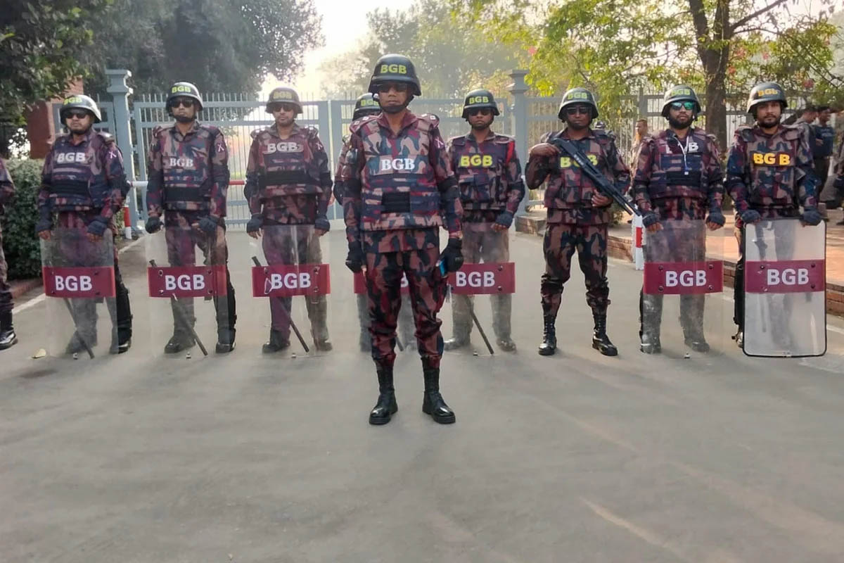 সংসদ এলাকায় নিরাপত্তা জোরদার, ১২ প্লাটুন বিজিবি মোতায়েন