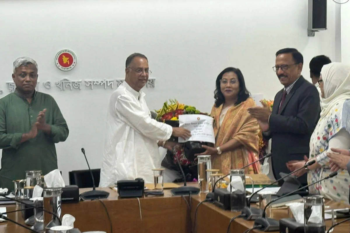 রোজায় বিদ্যুৎ পরিস্থিতি মোকাবিলাই মূল চ্যালেঞ্জ : বিদ্যুৎমন্ত্রী
