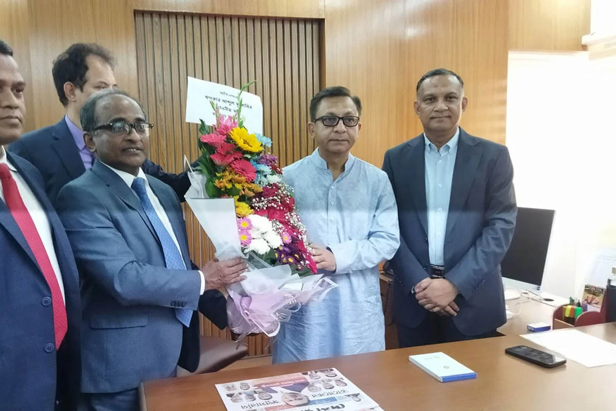 এলডিসি উত্তরণের সময়সীমা পেছানোর উদ্যোগ নেবে সরকার : বাণিজ্যমন্ত্রী