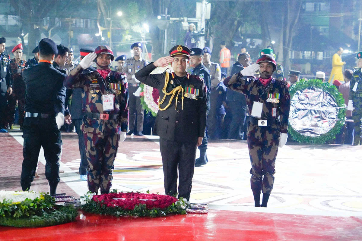 ৫২’র ভাষা শহীদদের প্রতি বিজিবি মহাপরিচালকের শ্রদ্ধা