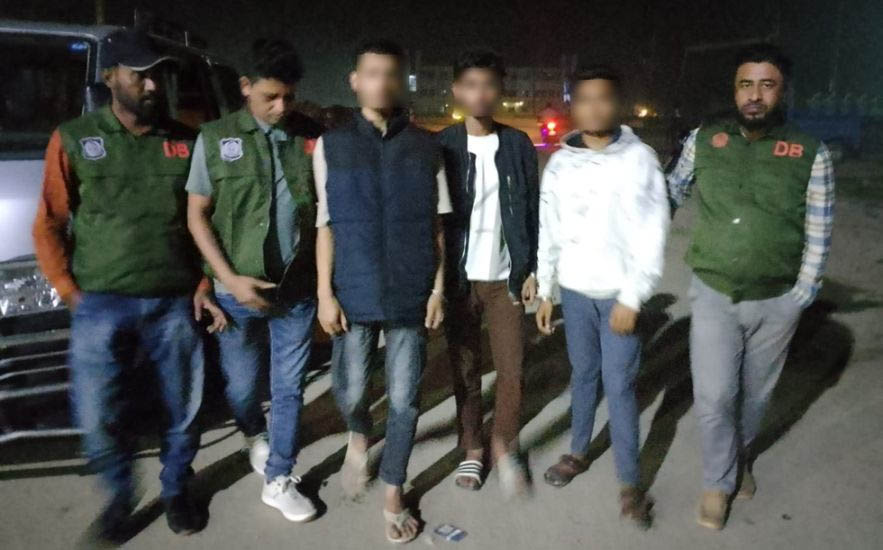 যে কারণে লন্ডন প্রবাসী শফি হ ত্যা : ৩জন পাকড়াও