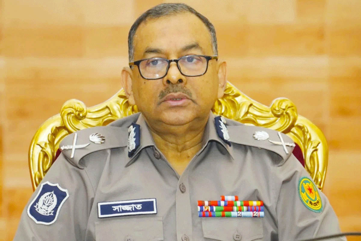 দায়িত্ব থেকে অব্যাহতি চাইলেন ডিএমপি কমিশনার