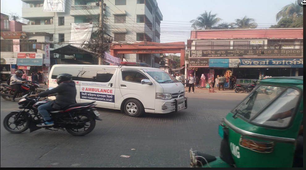 পল্লবী আবাসিক এলাকার গোলচত্বরের উভয় সড়কে গতিরোধক বাঁধ নির্মাণের দাবি