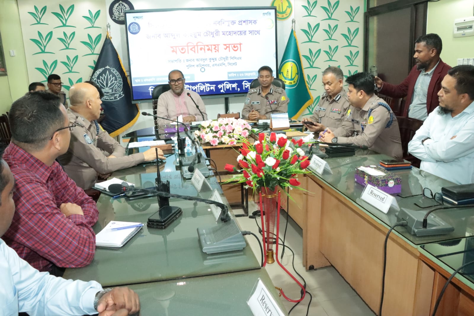 ক ঠো র ভা বে সিলেট নগরীর আ ই ন শৃ ঙ্খ লা নি য় ন্ত্র ণে র নি র্দে শ সিসিক প্রশাসকের