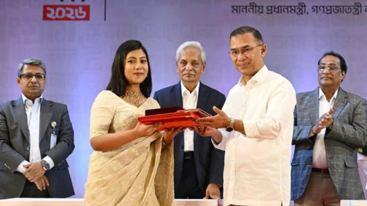 একুশে পদক প্রদান করলেন প্রধানমন্ত্রী তারেক রহমান