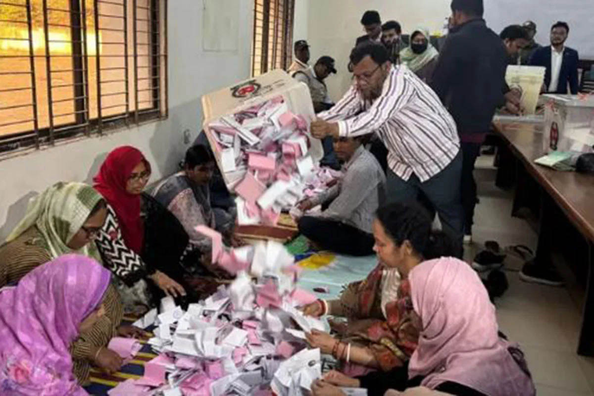 চলছে ভোট গণনা