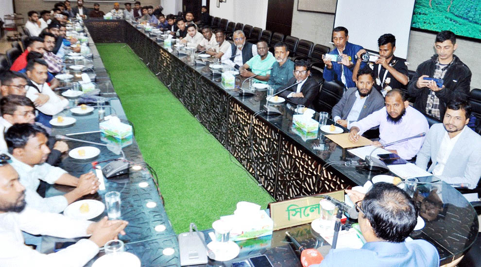 জুলাই যো*দ্ধা সংসদের সাথে জেলা প্রশাসকের মতবিনিময়