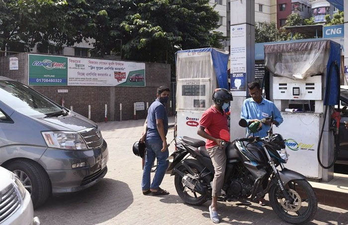 টানা দ্বিতীয় বারের মতো কমল জ্বালানি তেলের দাম