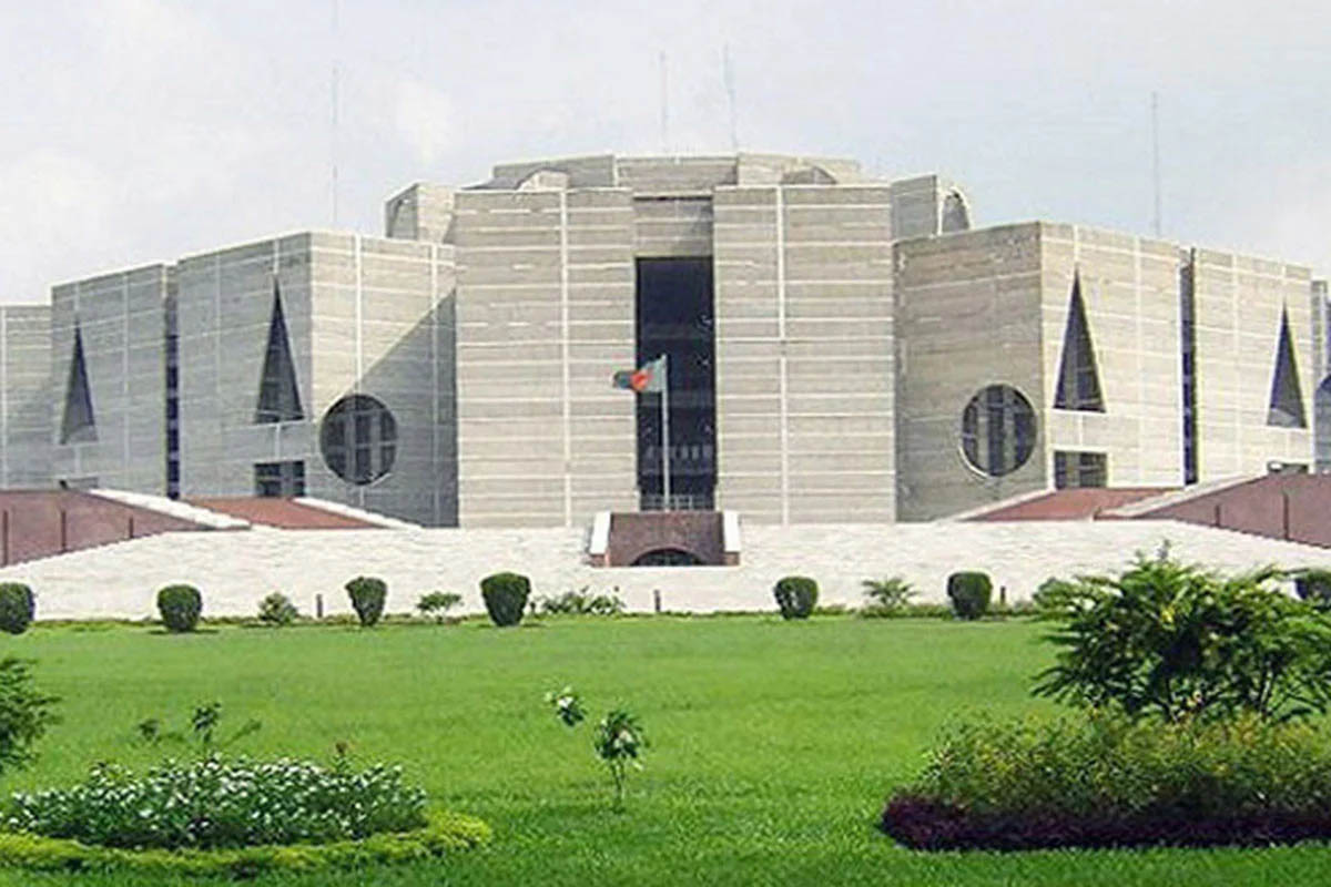 জাতীয় সংসদের হুইপ হলেন যারা