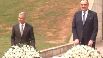 জিয়াউর রহমান ও খালেদা জিয়ার কবরে পল কাপুরের শ্রদ্ধা