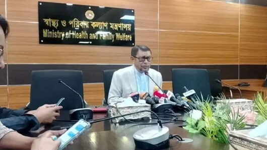 ডিউটি ফাঁকি দিয়ে বেসরকারি চেম্বার করা চিকিৎসকের বিরুদ্ধে কঠোর ব্যবস্থা: স্বাস্থ্যমন্ত্রী